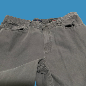 Men’s grey flat front khaki pants, barely worn. Size 40x32